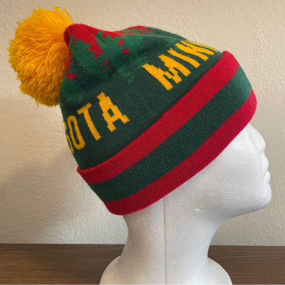Excellent condition Minnesota beanie with hockey team colors. One size